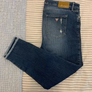 NWOT GUESS brand distressed skinny crops